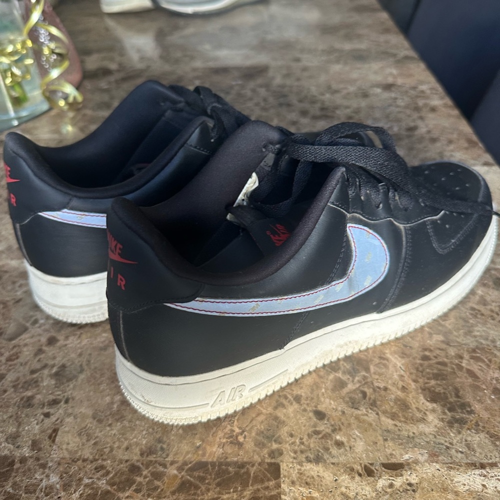 Nike Air Force 1 Low
3M Swoosh Black